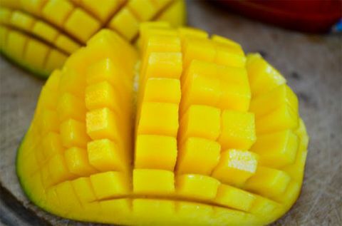 tăierea mango