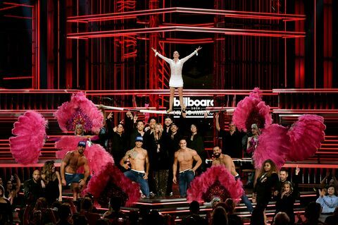 Kelly Clarkson la Billboard Music Awards