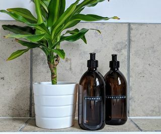 Set de balsam cu șampon - Sticle de sticlă de culoarea chihlimbarului | Baie | Bucătărie | Sapun de vase | Eco | Balsam | Apa de corp | Decor