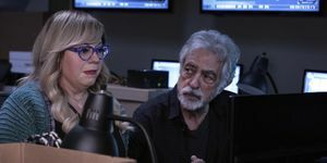 Evoluția minților criminale „Sicarius” Kirsten Vangsness în rolul Penelope Garcia și Joe Mantegna în rolul lui David Rossi „Evoluția minților criminale” episodul 2, sezonul 16 în flux pe Paramount, credit foto 2022 michael yarish primordială