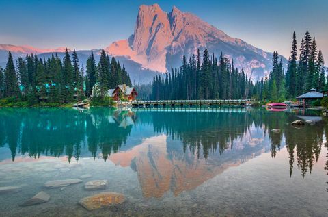 Sunset @ Mount Burgess și Lake Emerald, Parcul Național Yoho, Columbia Britanică, Canada