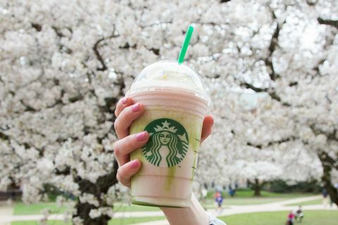 Noul Frappuccino de la Starbucks vă va face atât de psihic pentru primăvară