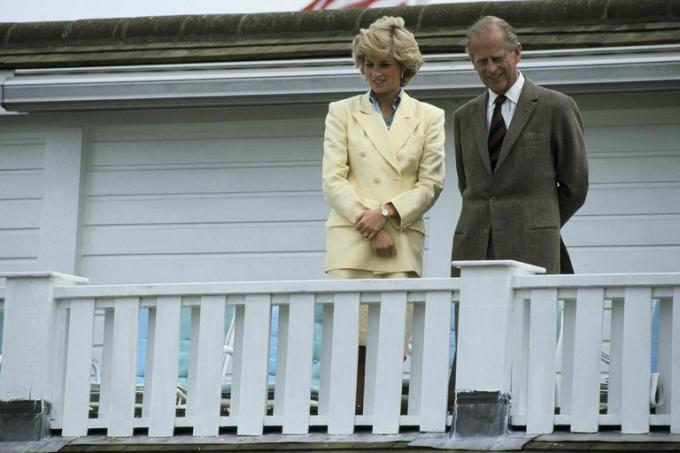Charles și Diana la un meci de polo în Windsor, Regatul Unit, pe 26 iulie 1987.