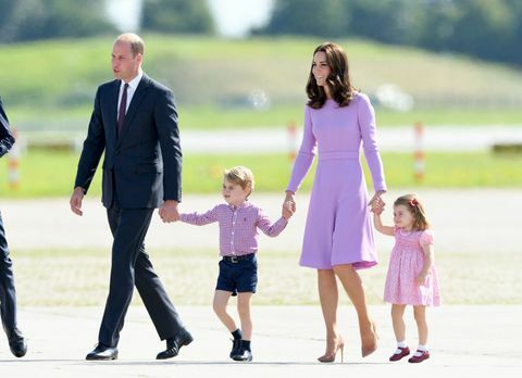 Prințul William, Prințul George, Ducesa de Cambridge și Prințesa Charlotte din Germania
