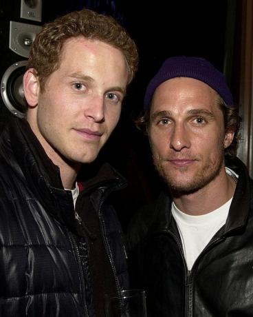 cole hauser matthew mcconaughey în timpul nopții de karaoke gq lounge la gq lounge din los angeles, California, Statele Unite fotografie de j vespawireimage