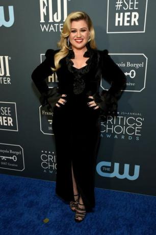 kelly clarkson critici de alegere premii 2020