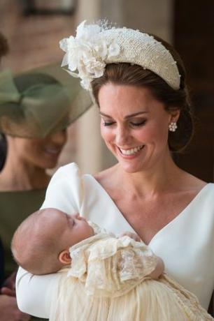 Prințul William laudă prințesa Charlotte și abilitățile de strângere de mână ale prințului George la botezul regal