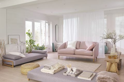 Canapea mare cu trei locuri John Lewis & Partners Cape Edie Dusky Pink 1.349 £, pat dublu de zi 899 £