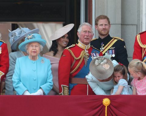 prințesa Charlotte trooping culoarea