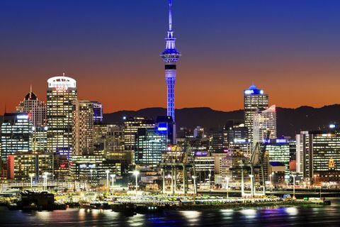 Auckland, Noua Zeelandă - peisaj urban noaptea