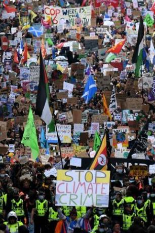 Greta Thunberg protestează împotriva schimbărilor climatice la Glasgow